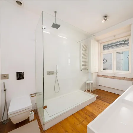 Luxurious 4br In Lisbon, Sleeps 10 Апартаменти Лісабон