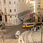 Apartamento Luxurious 4br In Lisbon, Sleeps 10