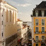 Luxurious 4br In Lisbon, Sleeps 10 Apartment Lisbon
