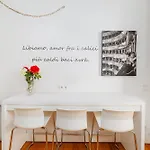 Apartment Luxurious 4br In Lisbon, Sleeps 10 *