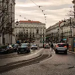 Apartment Luxurious 4br In Lisbon, Sleeps 10 *