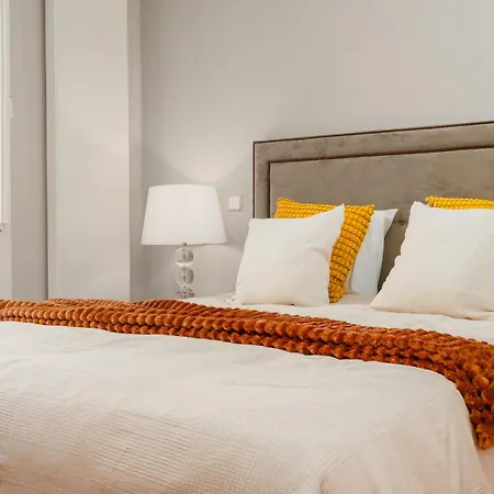 شقة Luxurious 4br Apt, Sleeps 10 Wac