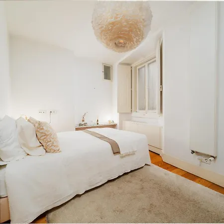 Luxurious 4br In Lisbon, Sleeps 10 * Lisbon