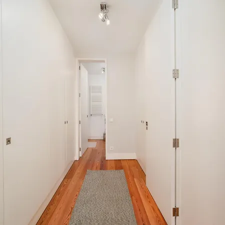 Luxurious 4br In Lisbon, Sleeps 10 아파트 리스본