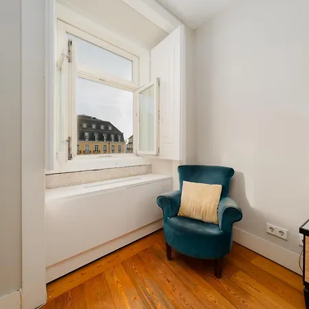Luxurious 4br Apt, Sleeps 10 Wac شقة *