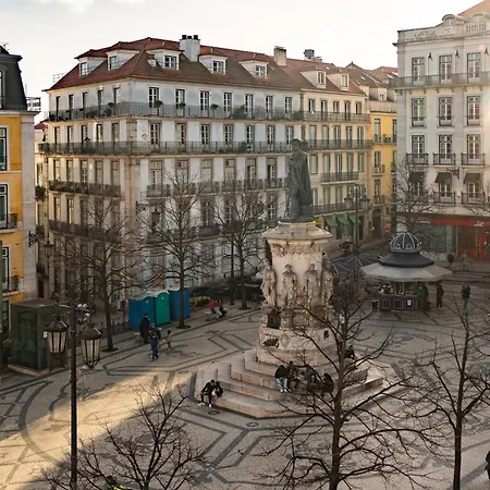 Luxurious 4br Apt, Sleeps 10 Wac Lisboa